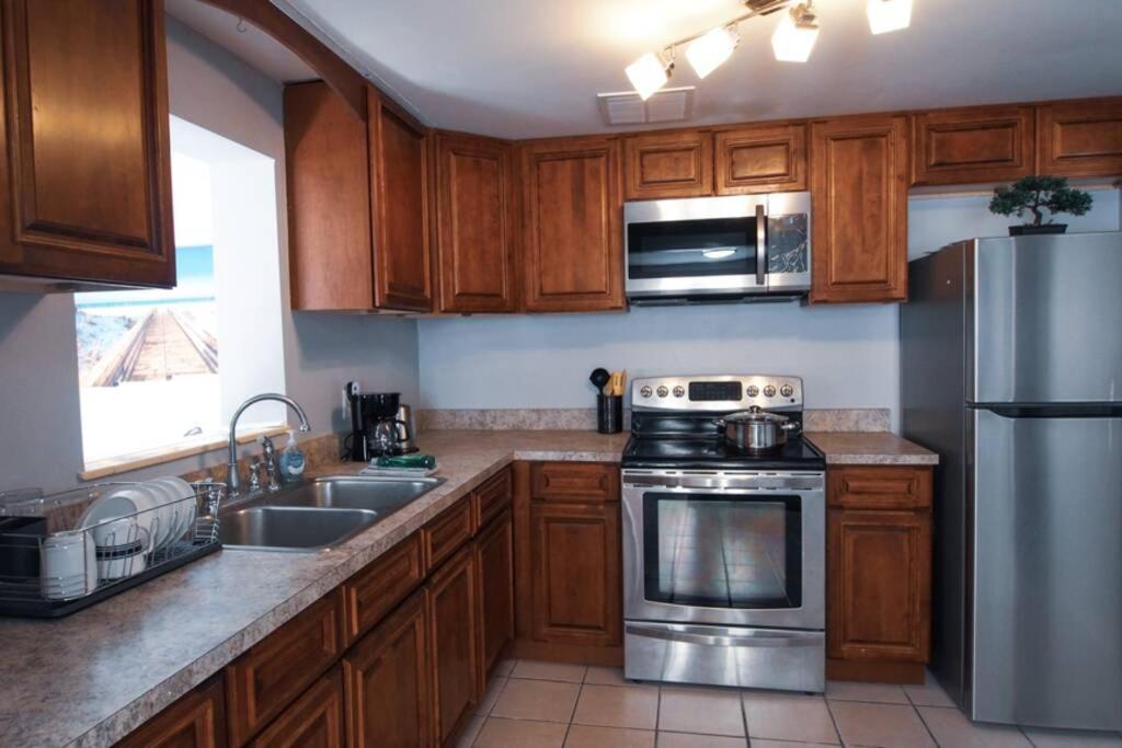 Spacious Family-Sized Home In Central Location Jacksonville Bagian luar foto